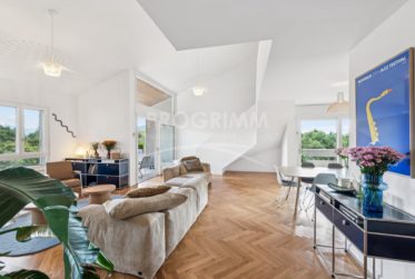 Magnifique appartement de 4 chambres + 1 bureau - 3 parkings - Ascenseur