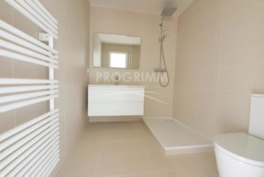 Exclusivité Champel - Appartement neuf et loué de près de 82m2 PPE - Avec parking et box