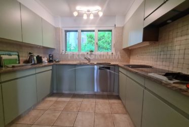 Rare: Attique 4.5 pièces - vue imprenable - 2 places de parking