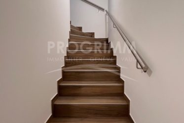 Exclusivité - Villa - 3 chambres - 2 salles de bain - - Places de parking